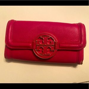 Tory Burch wallet